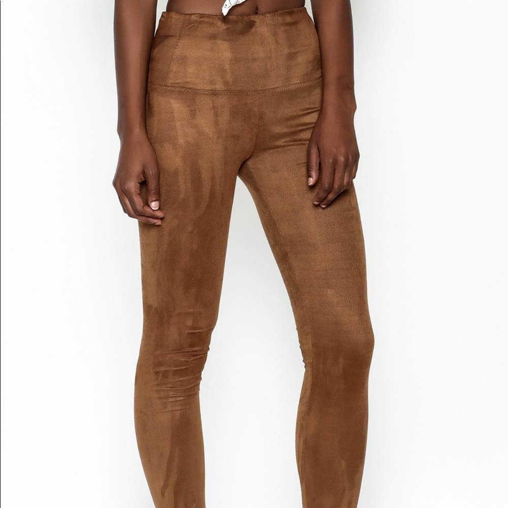 🔸Honey punch faux suede leggings pants